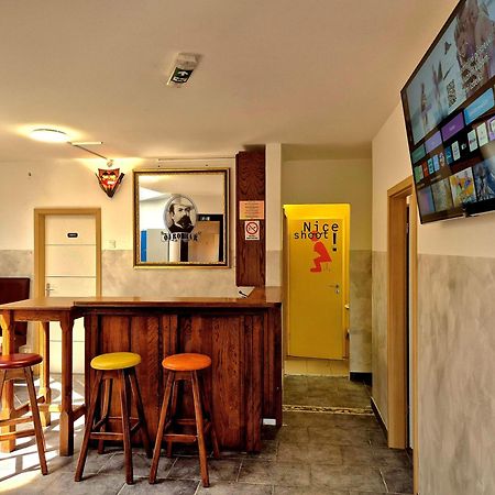 Bled Lesce Station Rooms And Beds 外观 照片