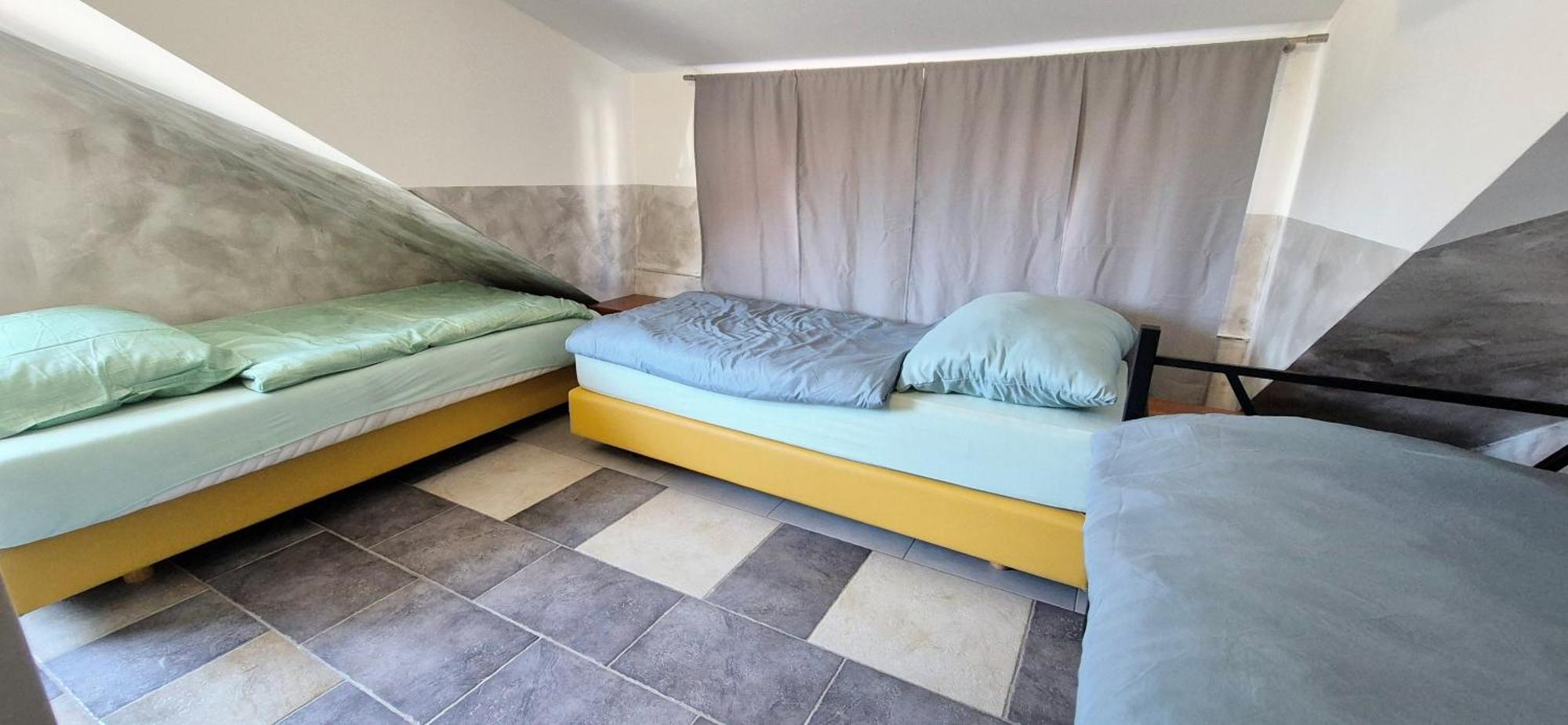 Bled Lesce Station Rooms And Beds 外观 照片