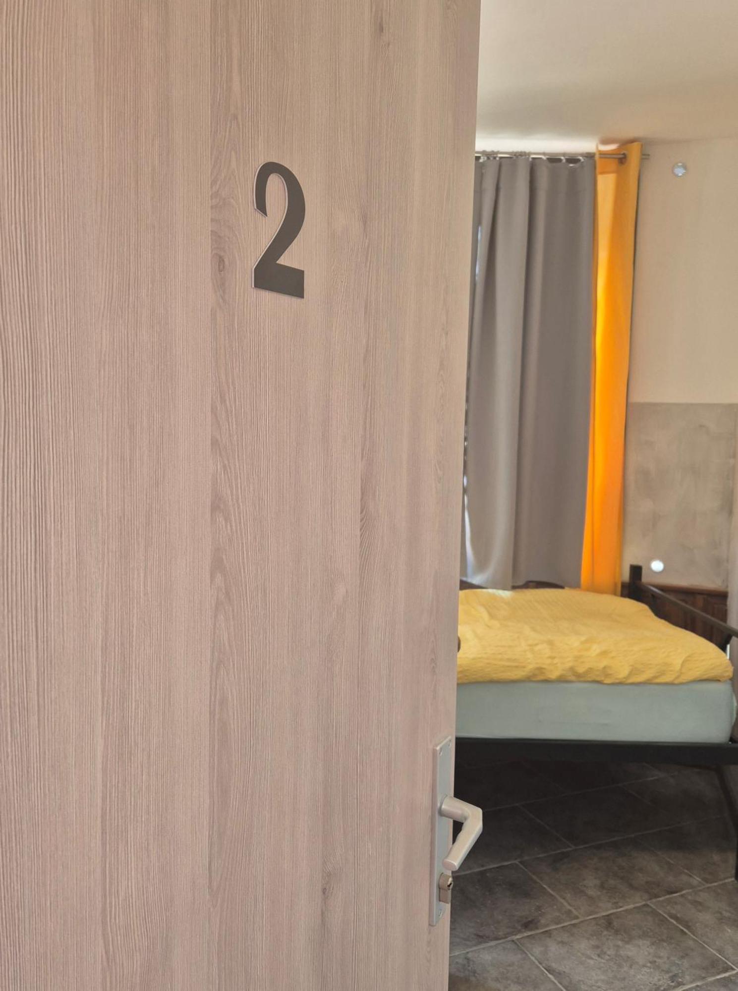 Bled Lesce Station Rooms And Beds 外观 照片