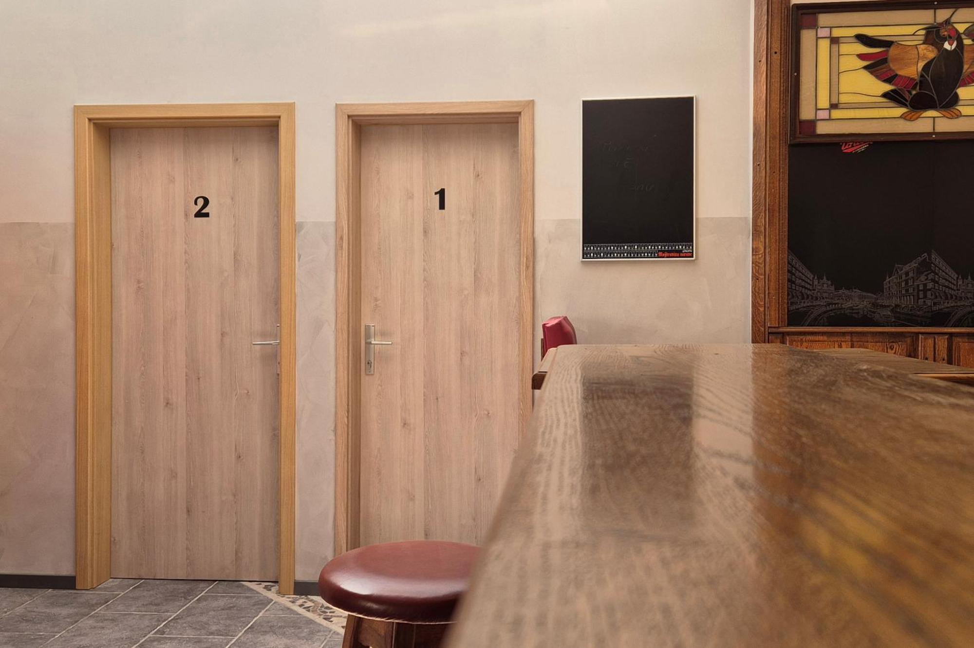 Bled Lesce Station Rooms And Beds 外观 照片