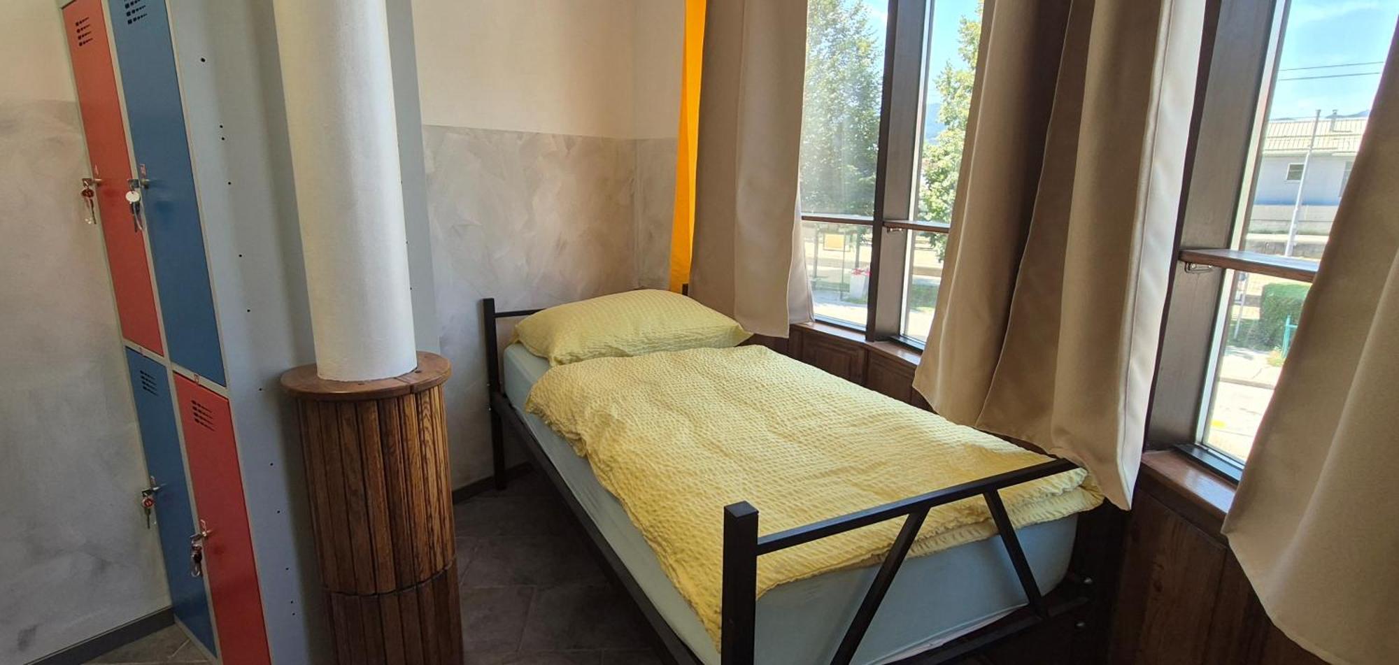 Bled Lesce Station Rooms And Beds 外观 照片