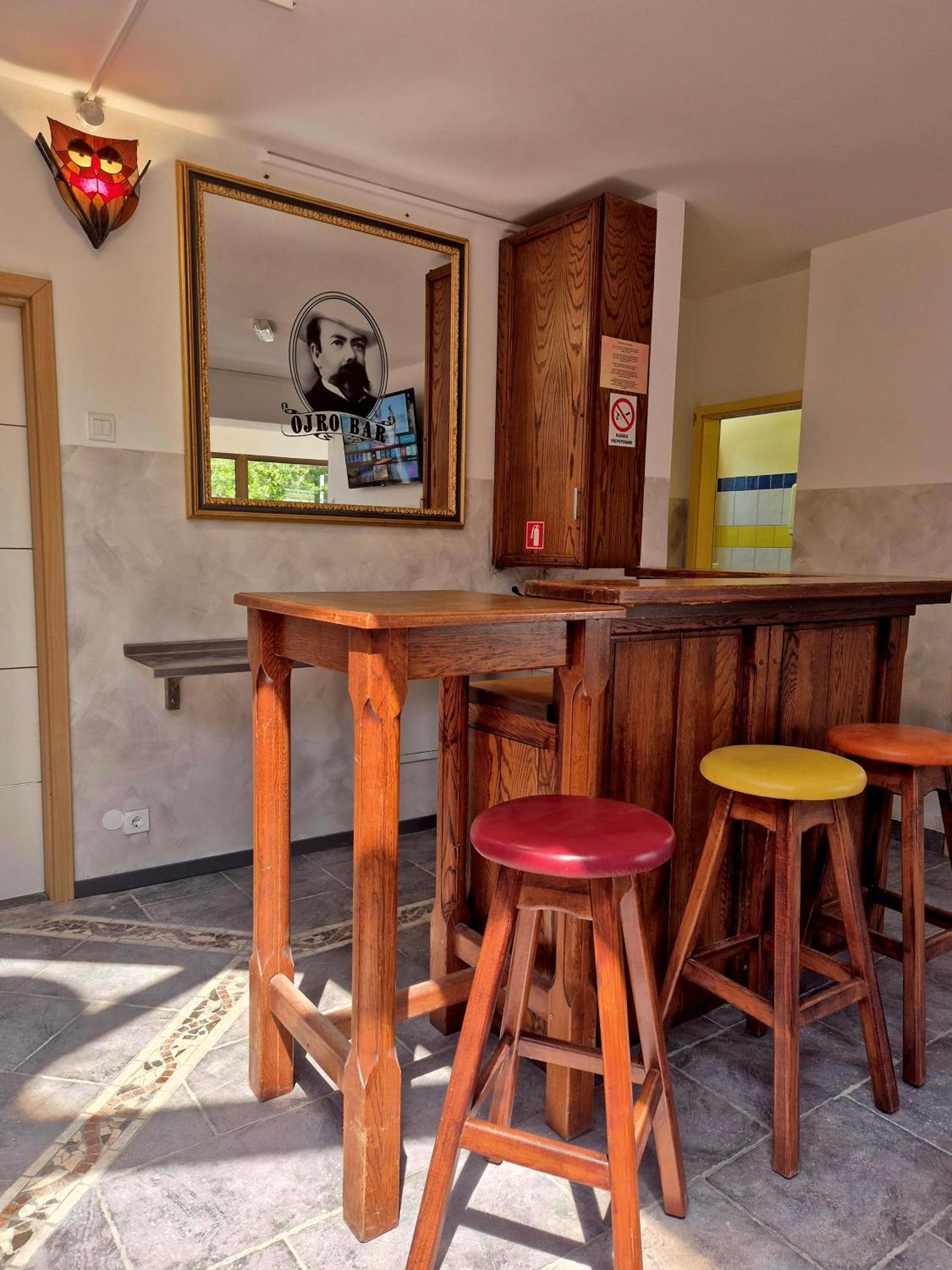 Bled Lesce Station Rooms And Beds 外观 照片